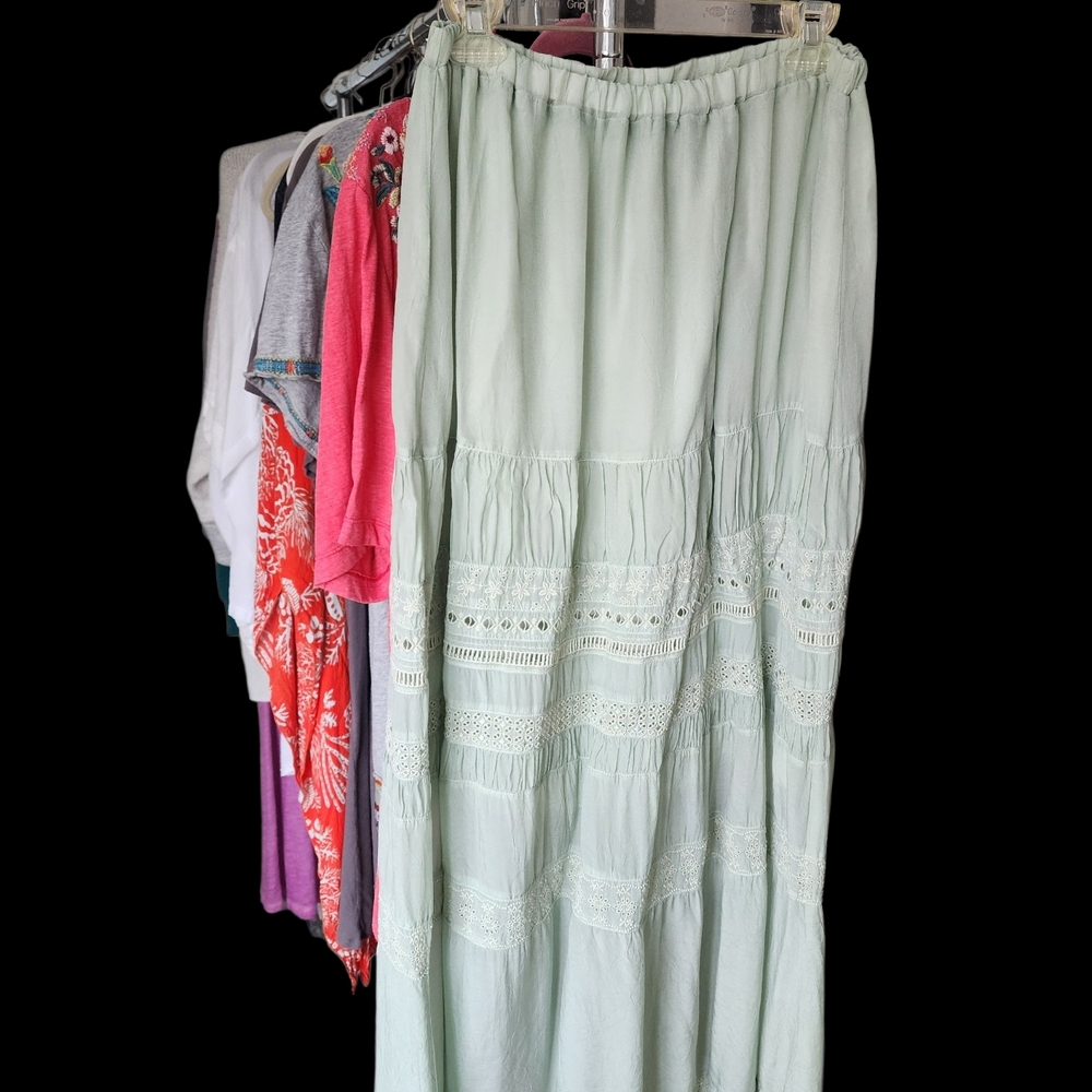 Johnny Was Elegant Light Green Lace Trim Skirt BLack Friday Drop Price.